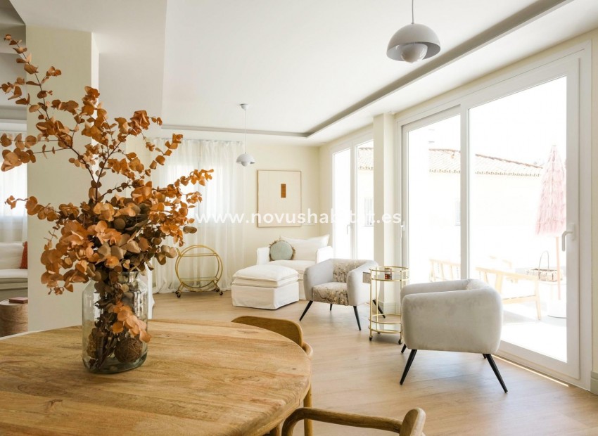 Neue Gebäude - Ground floor apartment - Málaga