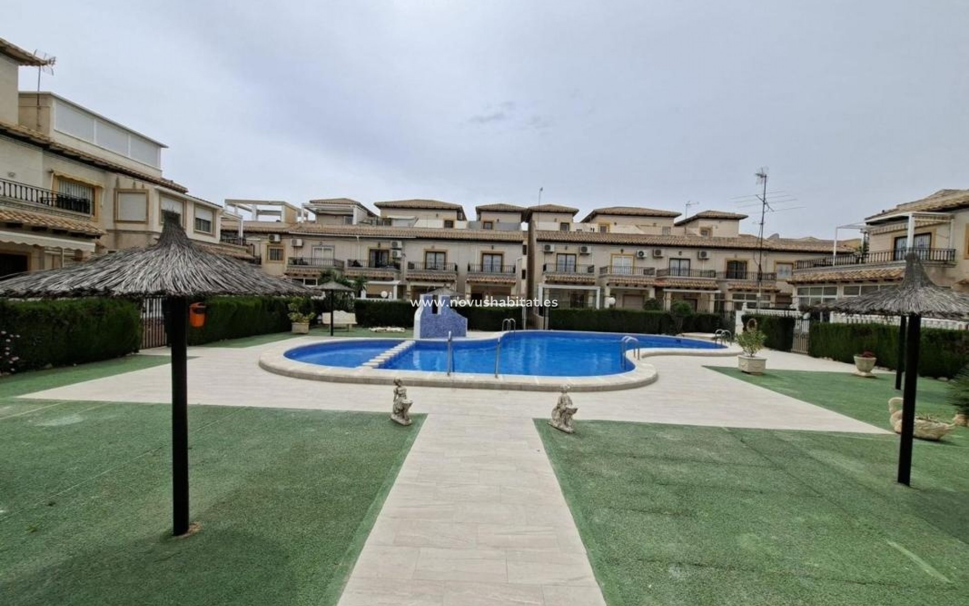 Neue Gebäude - Houses - Orihuela