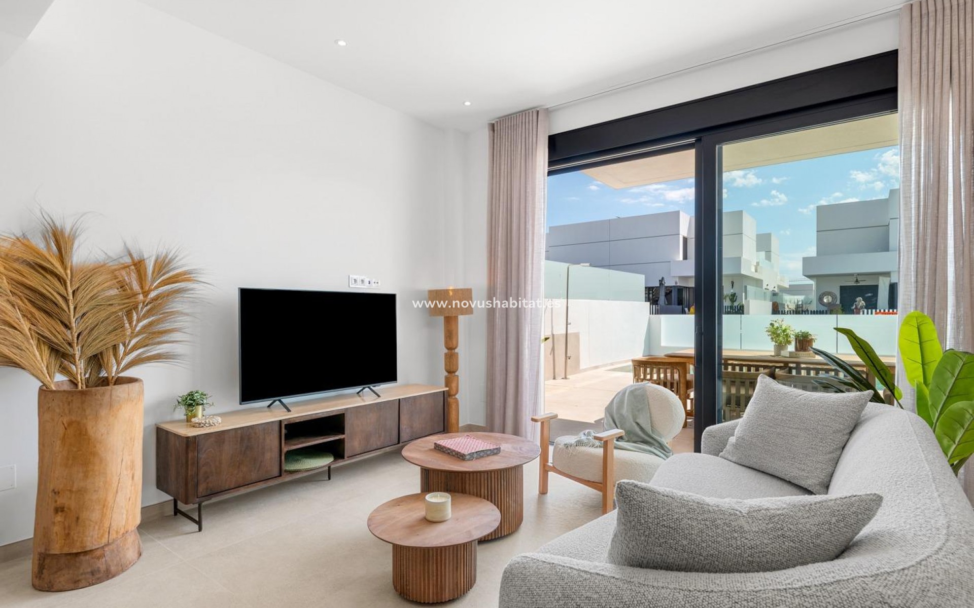 Neue Gebäude - Stadthaus - Dolores