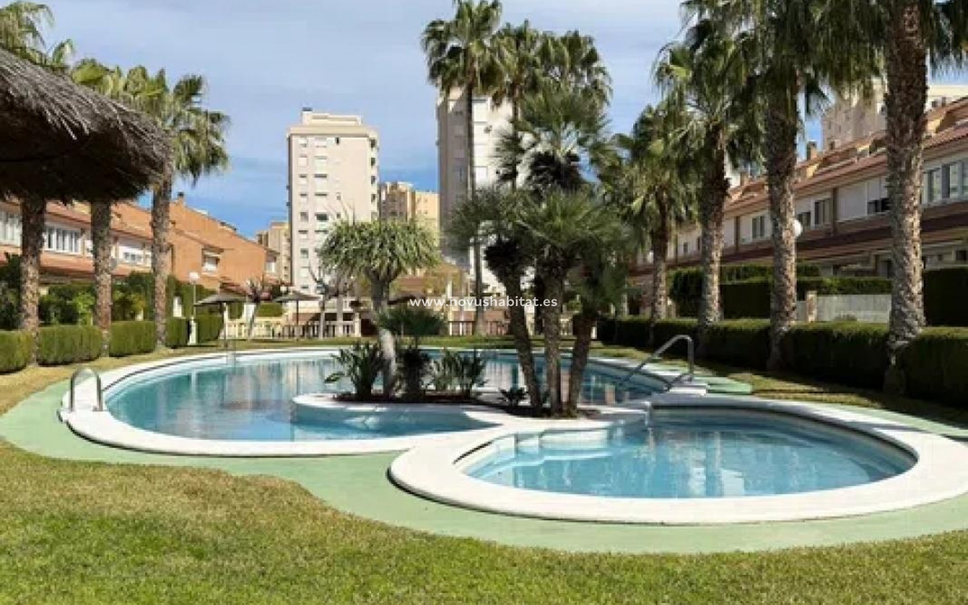 Neue Gebäude - Terraced houses - Alicante