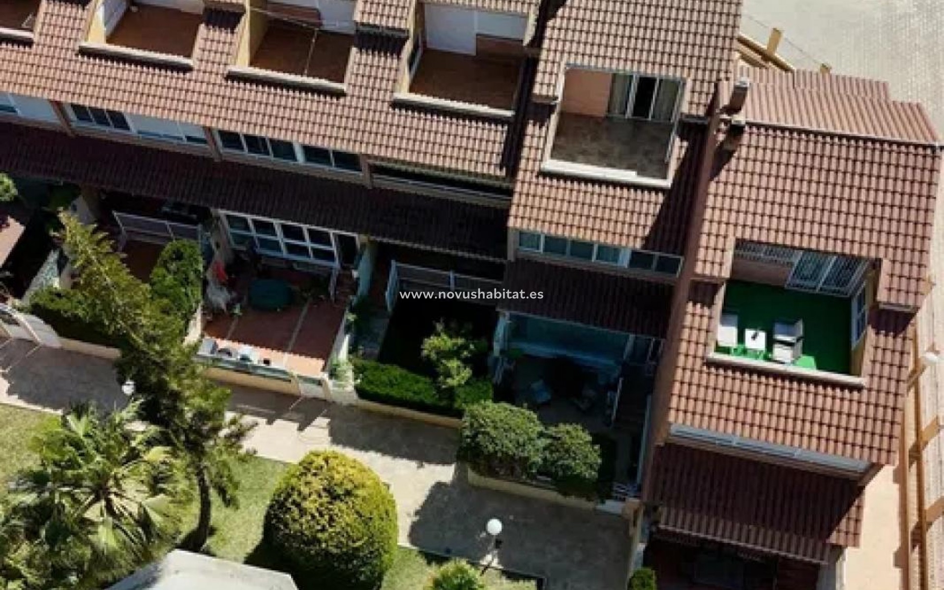 Neue Gebäude - Terraced houses - Alicante