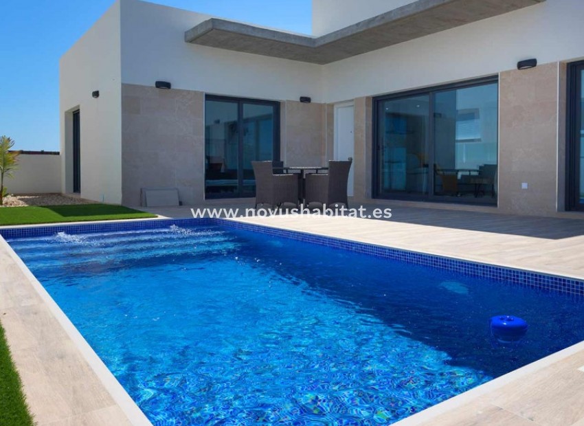 Neue Gebäude - Villa - Daya Nueva - 03150