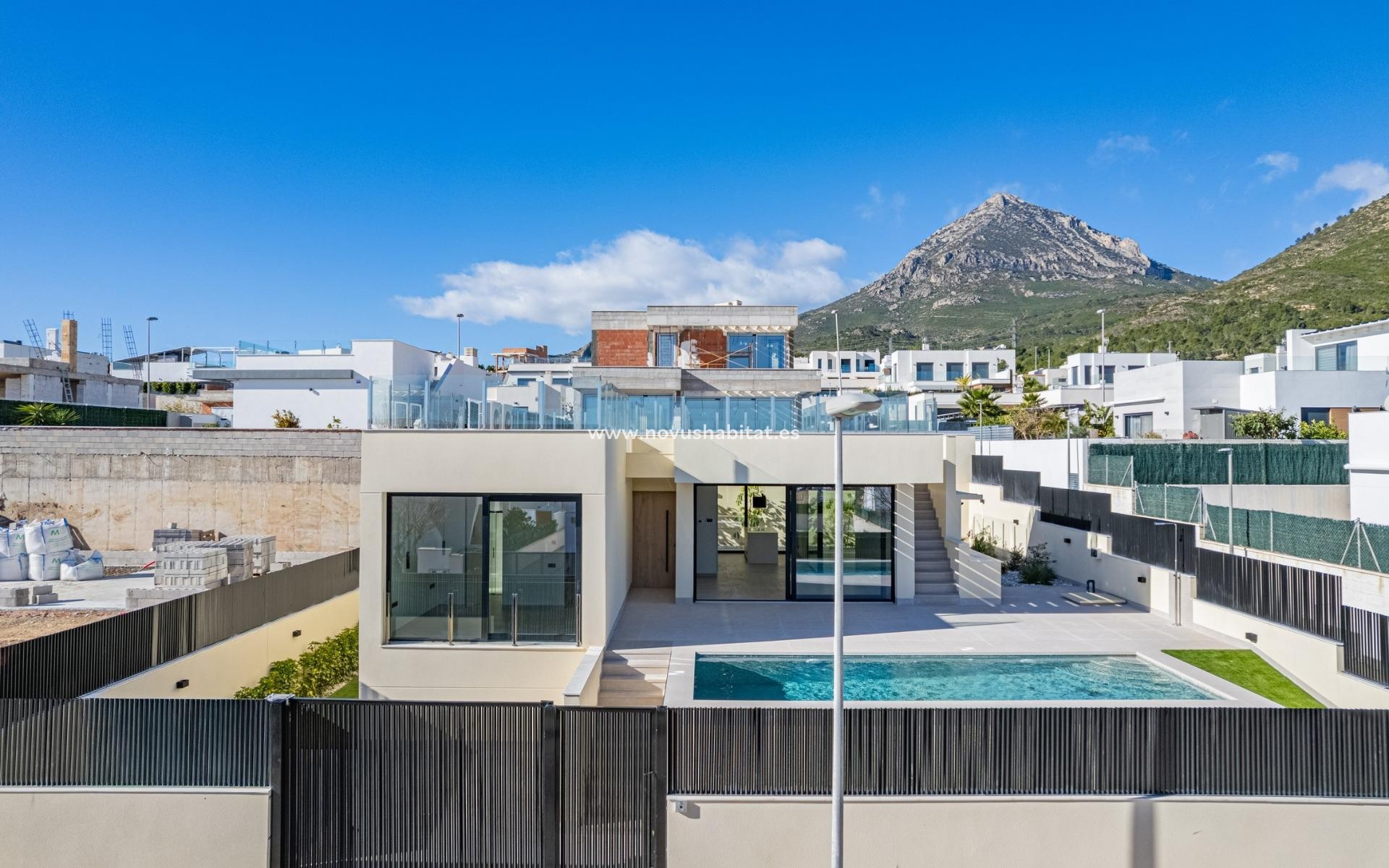 Neue Gebäude - Villa - Polop