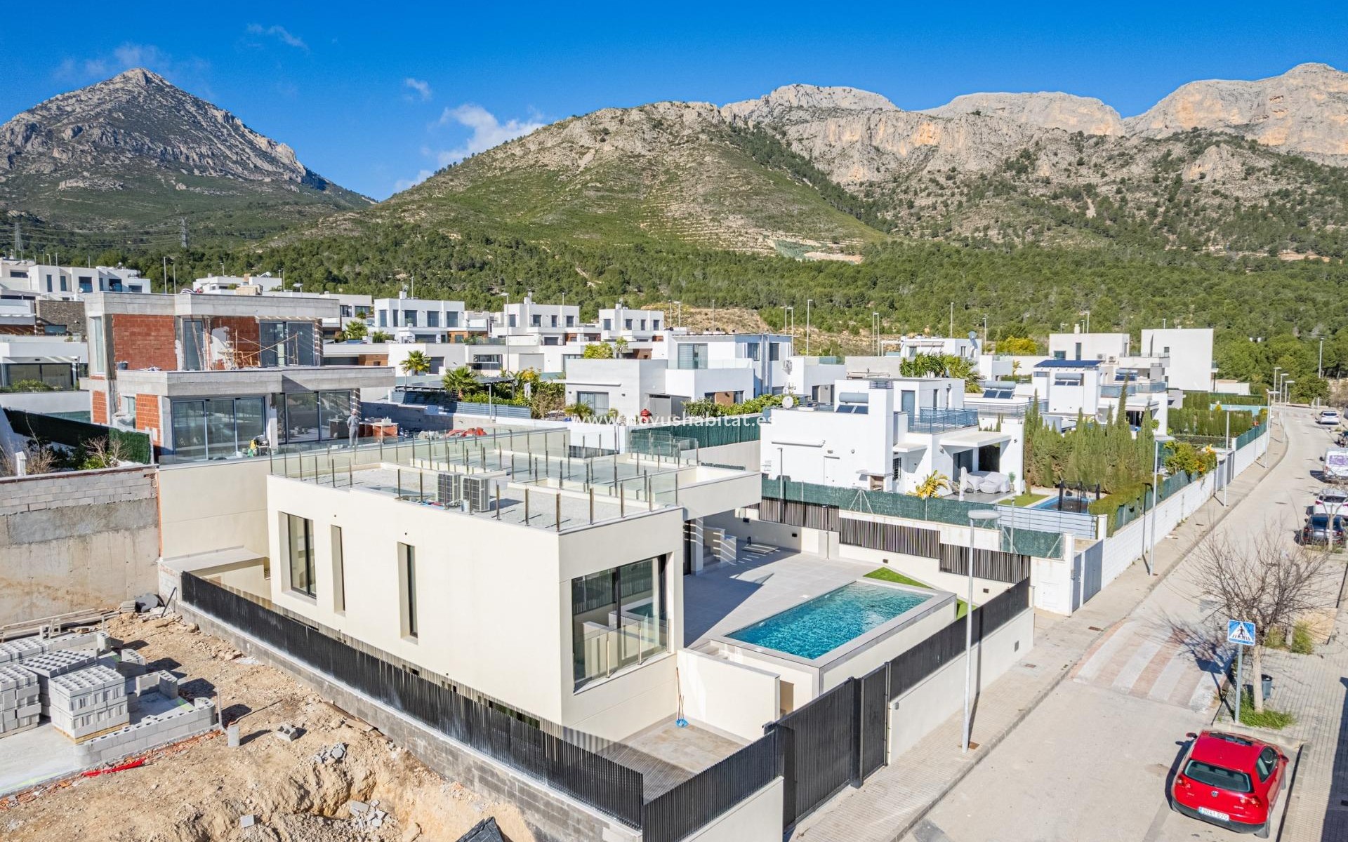 Neue Gebäude - Villa - Polop