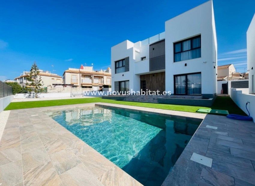 Neue Gebäude - Villa - Torrevieja - 03183, Calle Ariadna