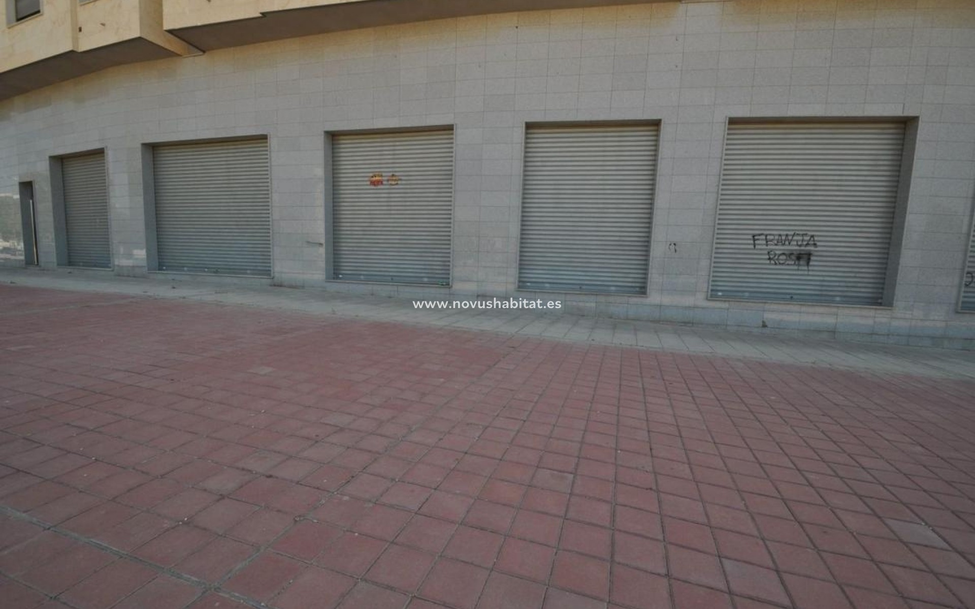 Nieuwbouw - Commercial premises - Petrer