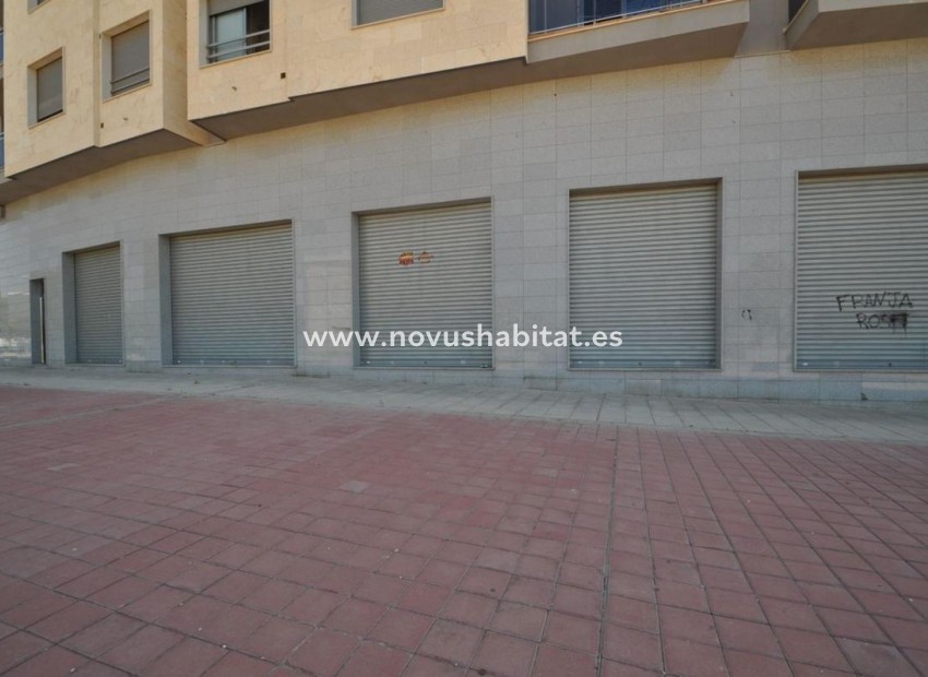 Nouvelle construction - Commercial premises - Petrer