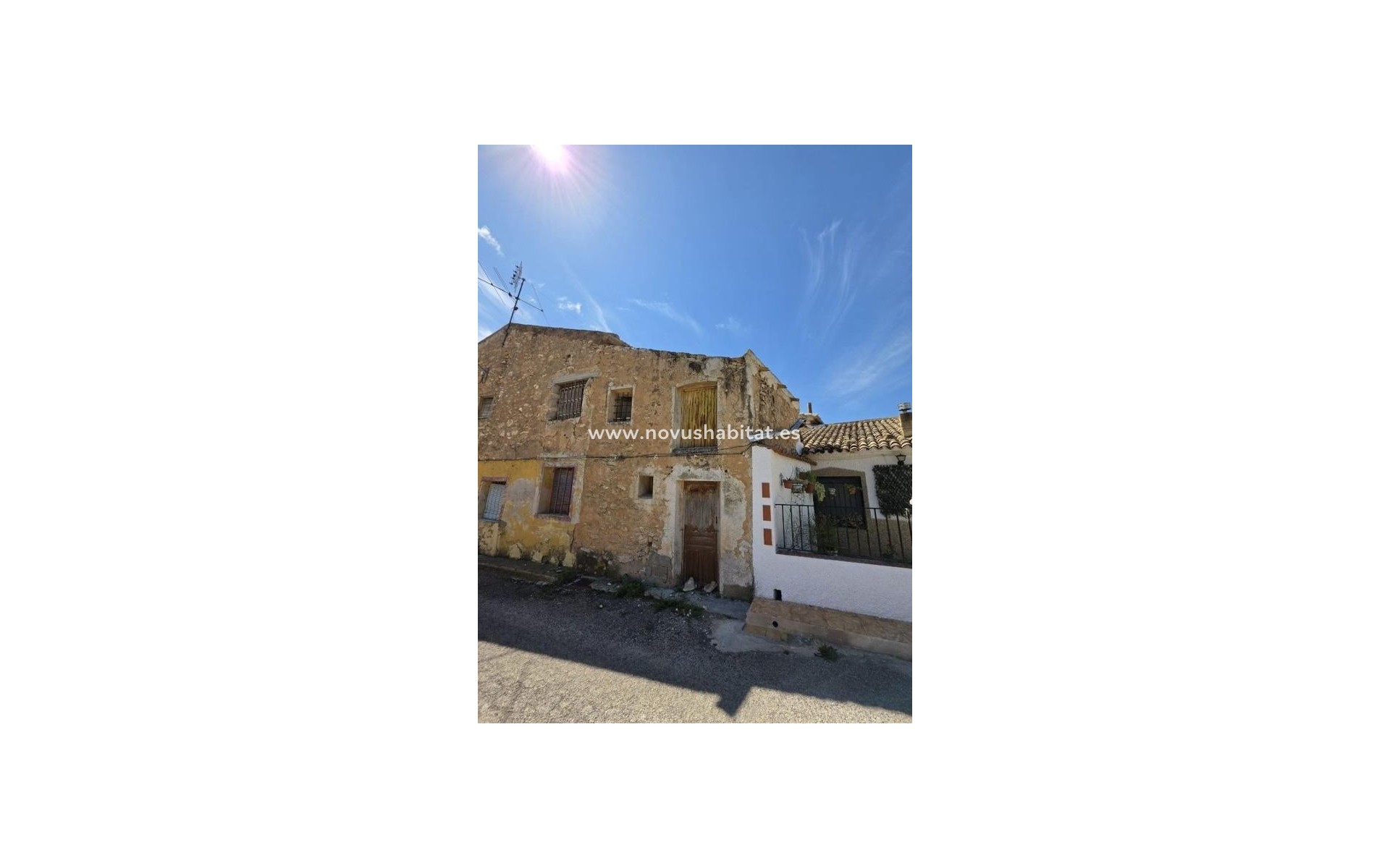 Nouvelle construction - Detached chalet - Hondón de las Nieves
