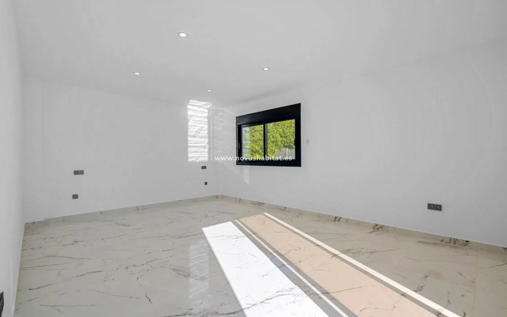 Nouvelle construction - Detached chalet - Orihuela