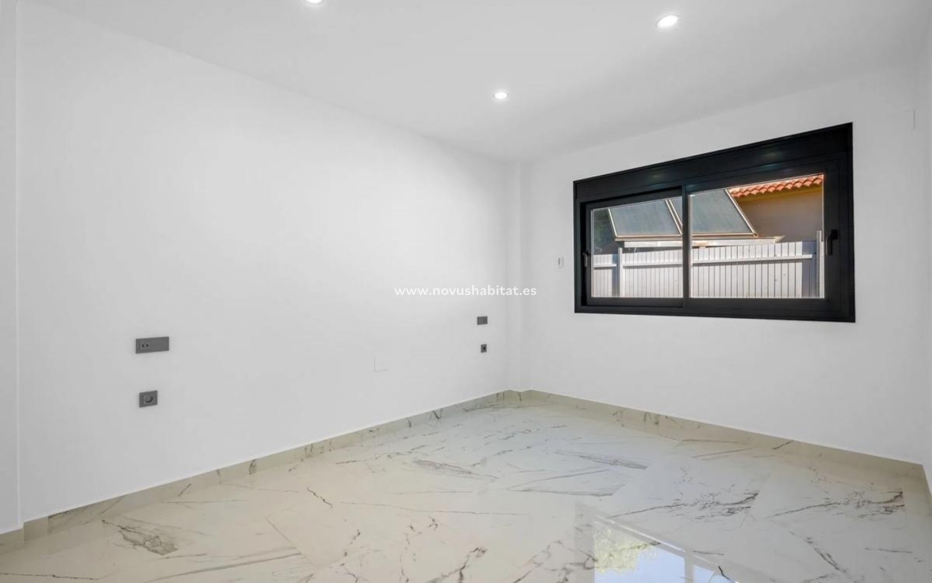Nouvelle construction - Detached chalet - Orihuela