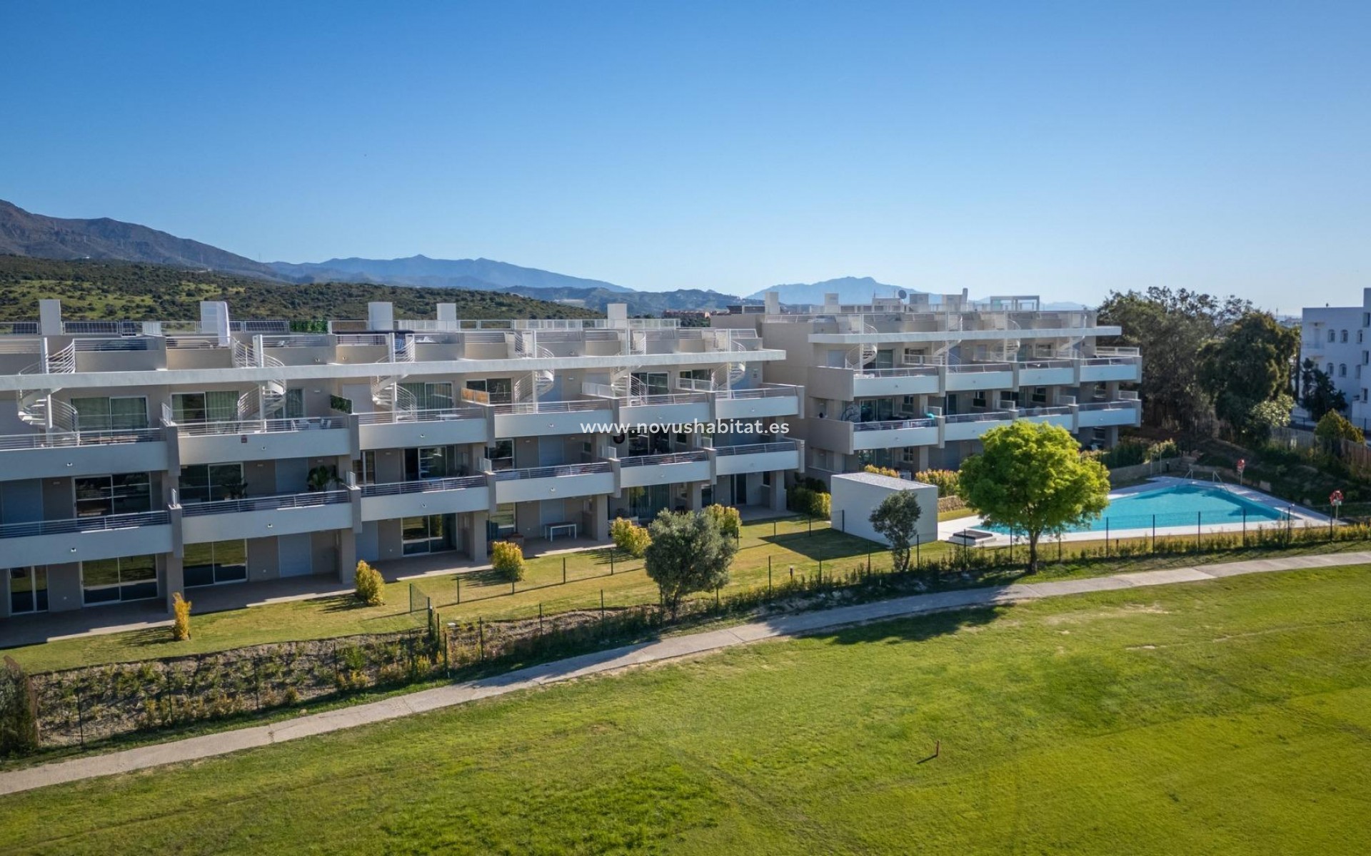 Nouvelle construction - Ground floor apartment - Estepona
