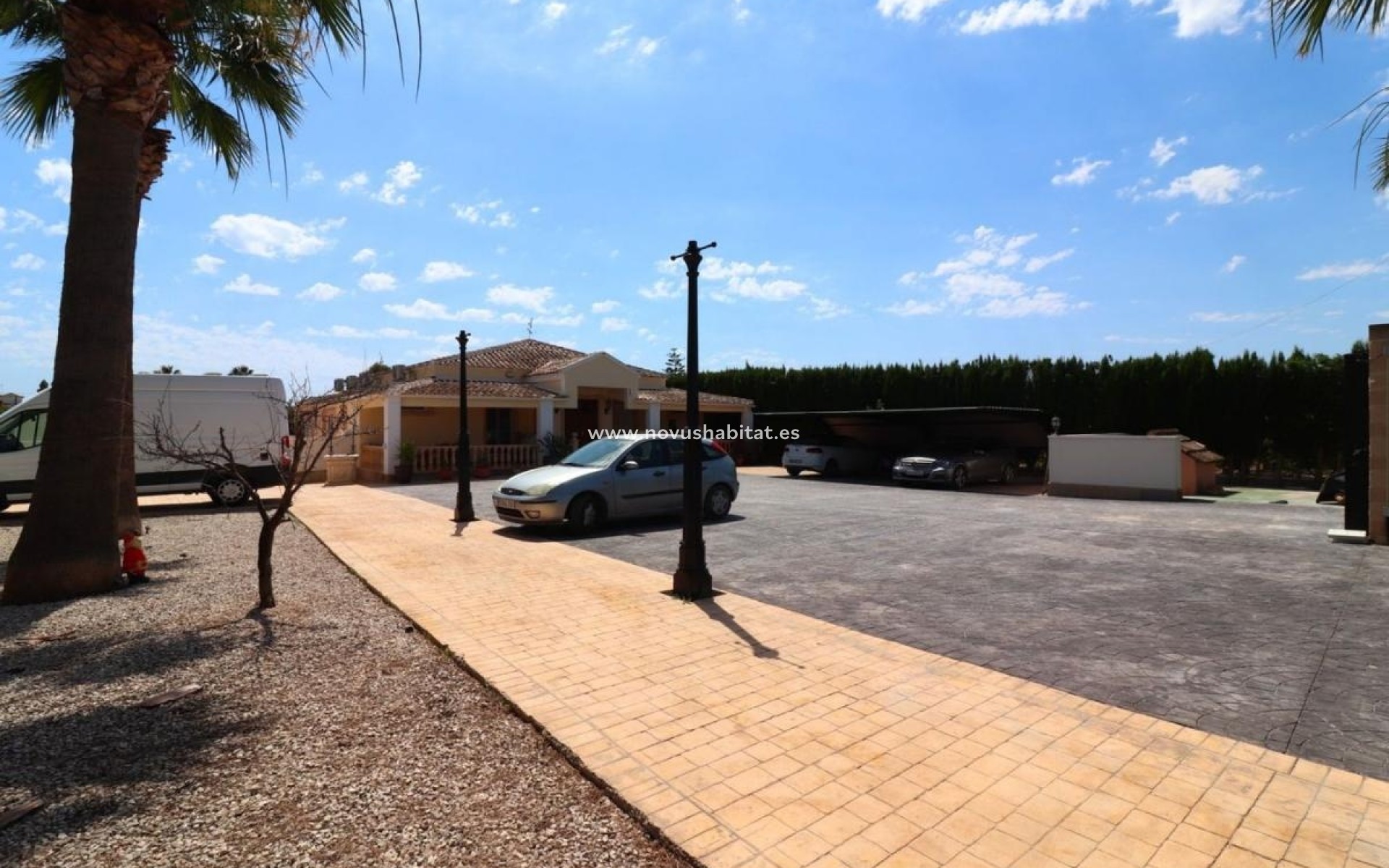 Nouvelle construction - Houses - Almoradí
