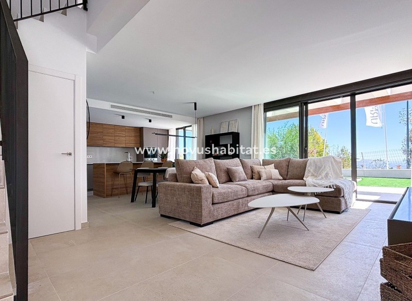 Nouvelle construction - Villa - Polop