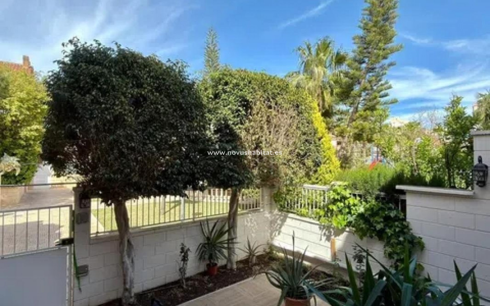 Nowa inwestycja - Detached chalet - Alicante