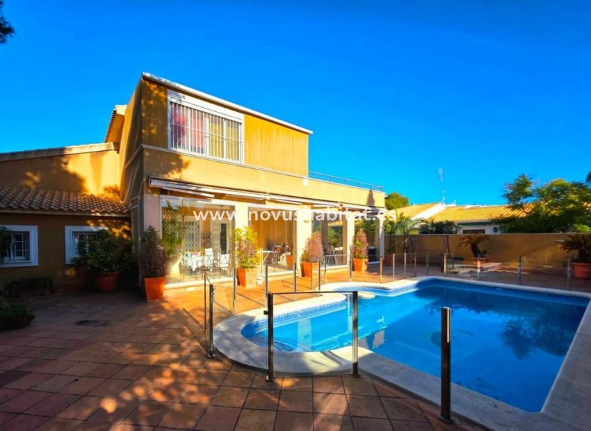 Nowa inwestycja - Detached chalet - Orihuela