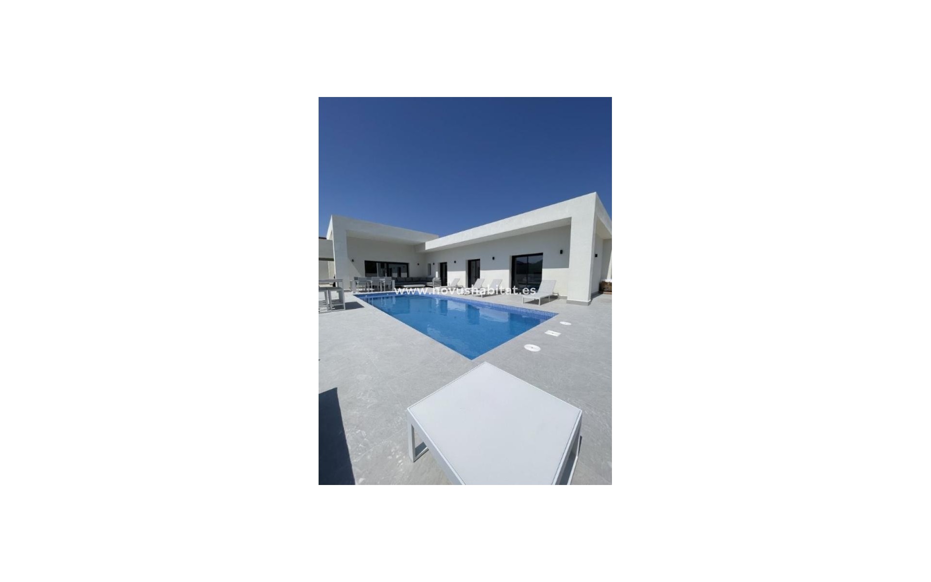 Nowa inwestycja -  Willa - Pinoso - 03569