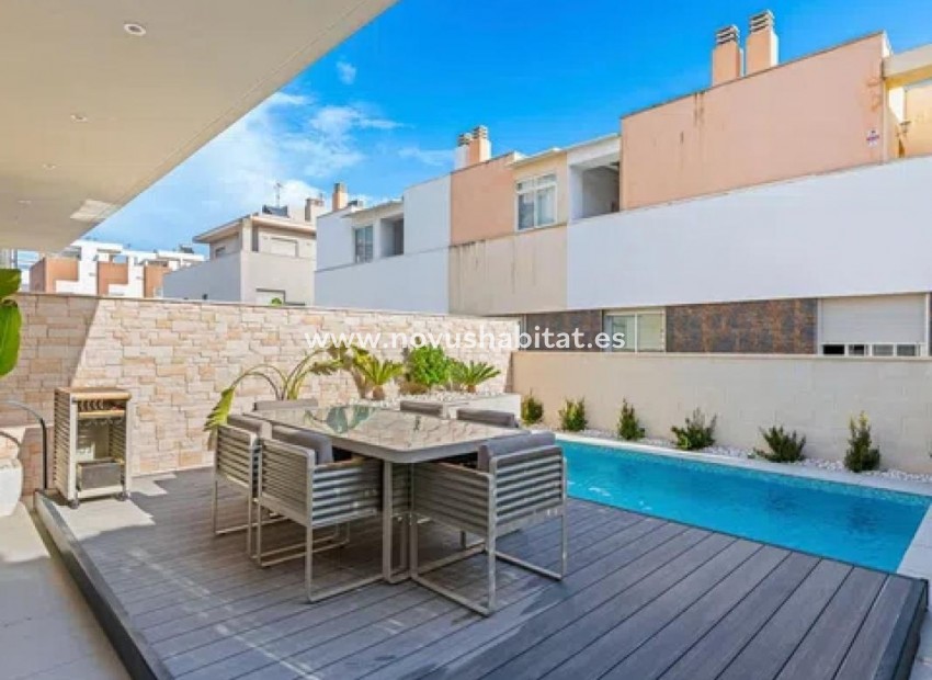 Nueva construcción  - Adosado - Guardamar del Segura - Calle Callosa, 15