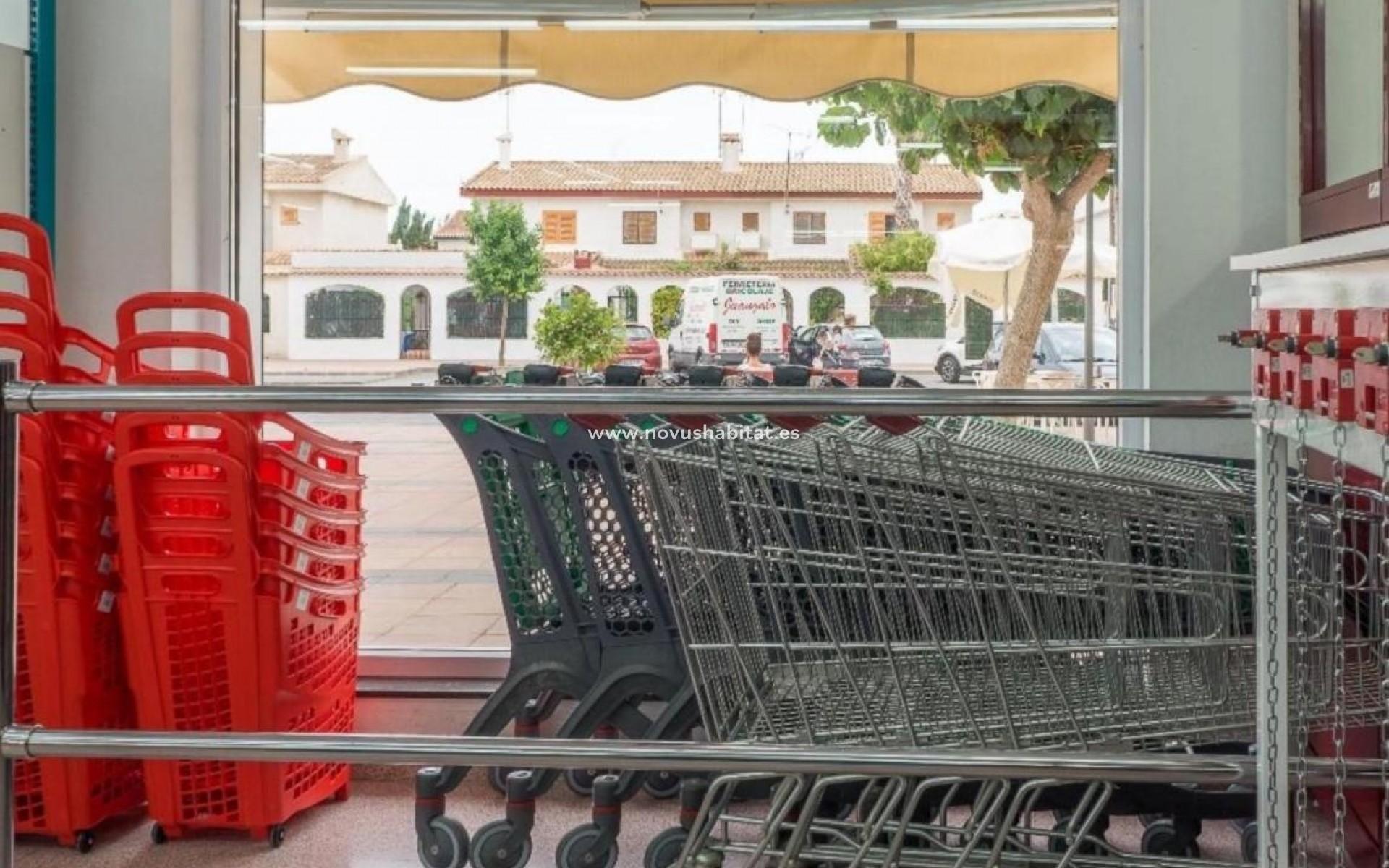 Nueva construcción  - Commercial premises - Los Alcázares