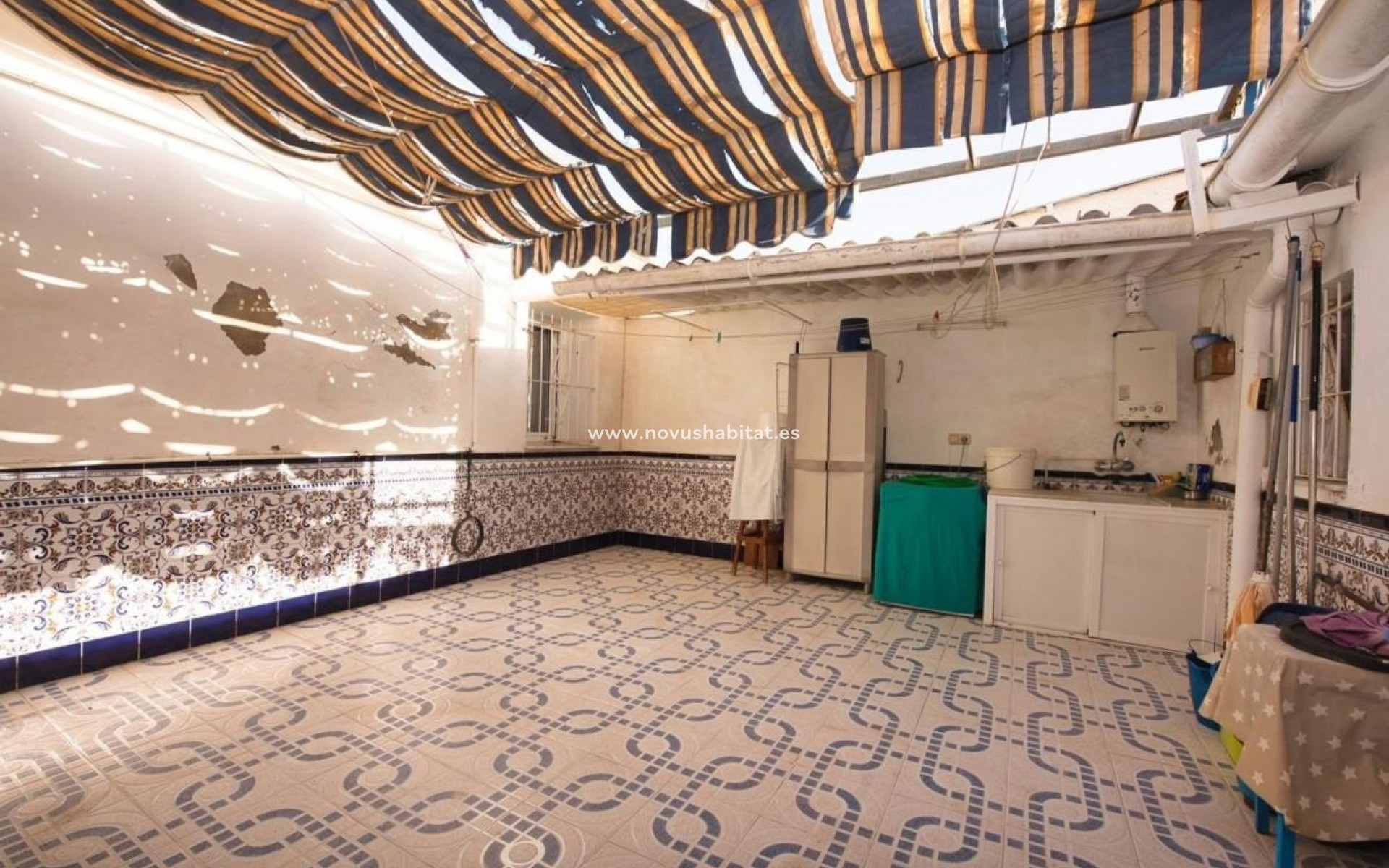 Nueva construcción  - Detached chalet - Benijófar