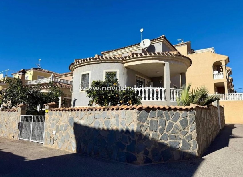 Nueva construcción  - Detached chalet - Orihuela