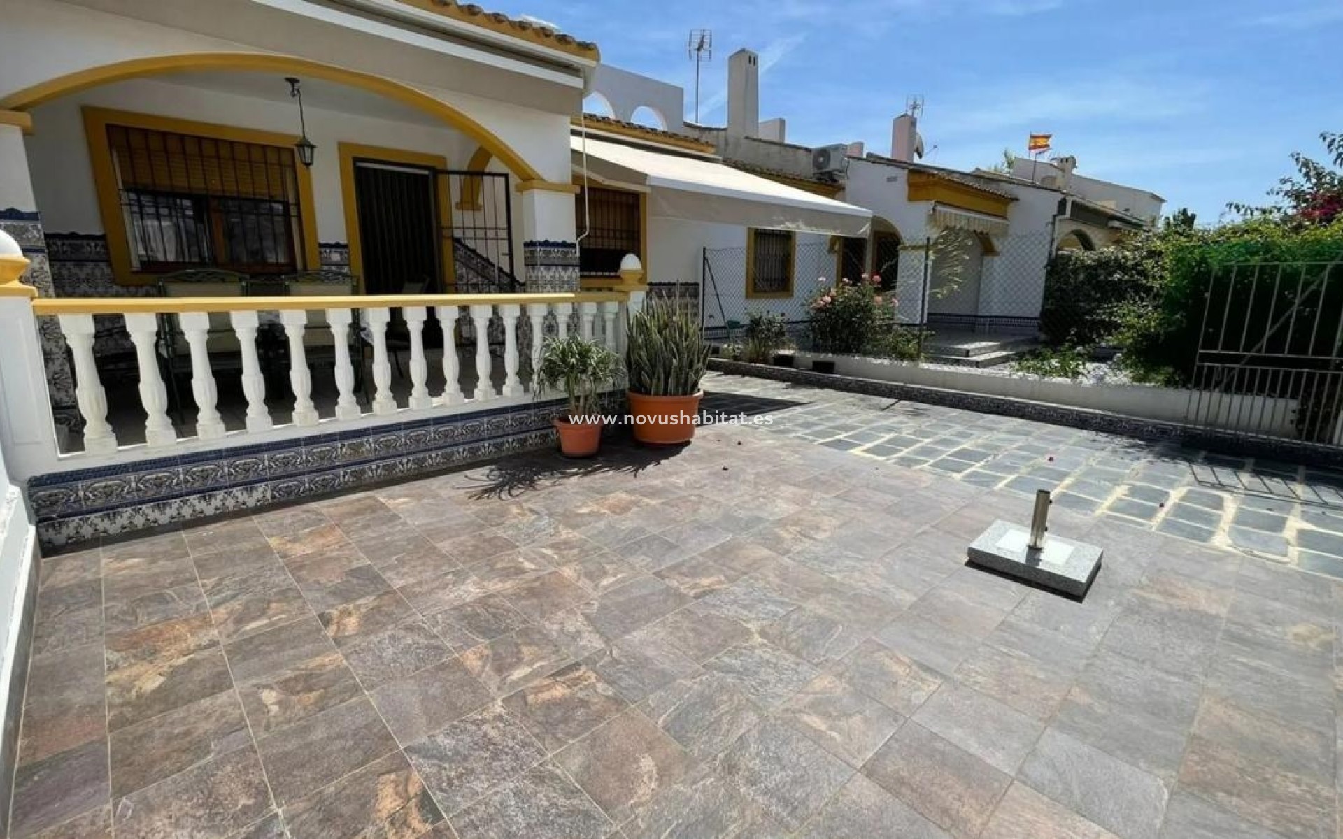 Nueva construcción  - Detached chalet - Pilar de la Horadada