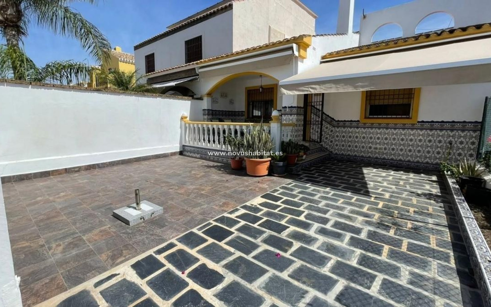 Nueva construcción  - Detached chalet - Pilar de la Horadada