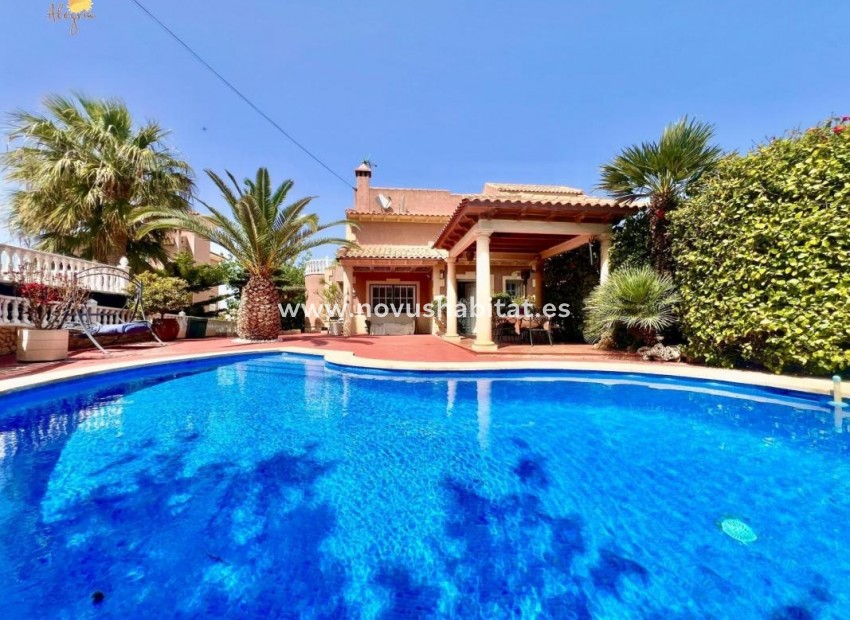 Nueva construcción  - Detached chalet - Torrevieja