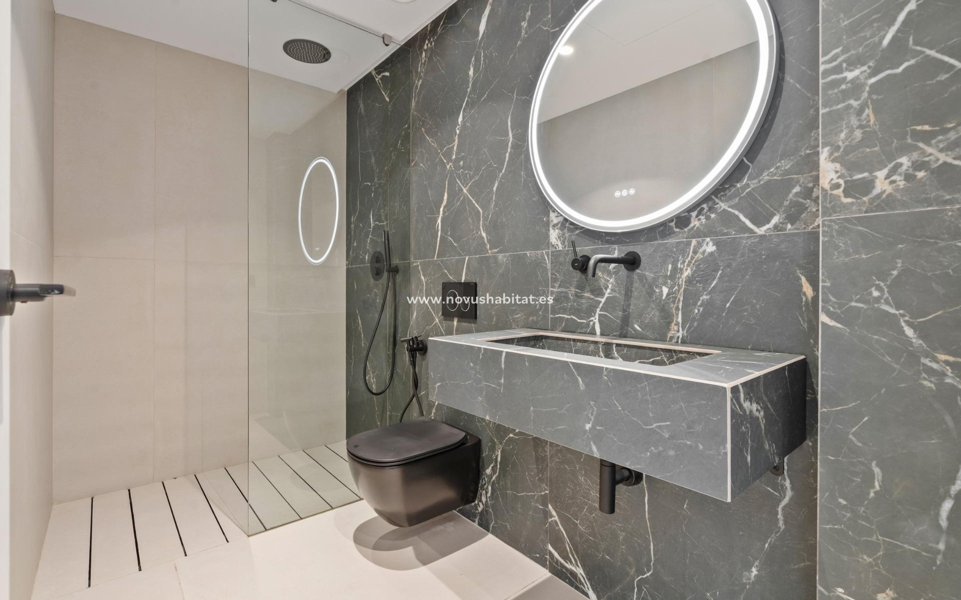 Nueva construcción  - Ground floor apartment - Estepona