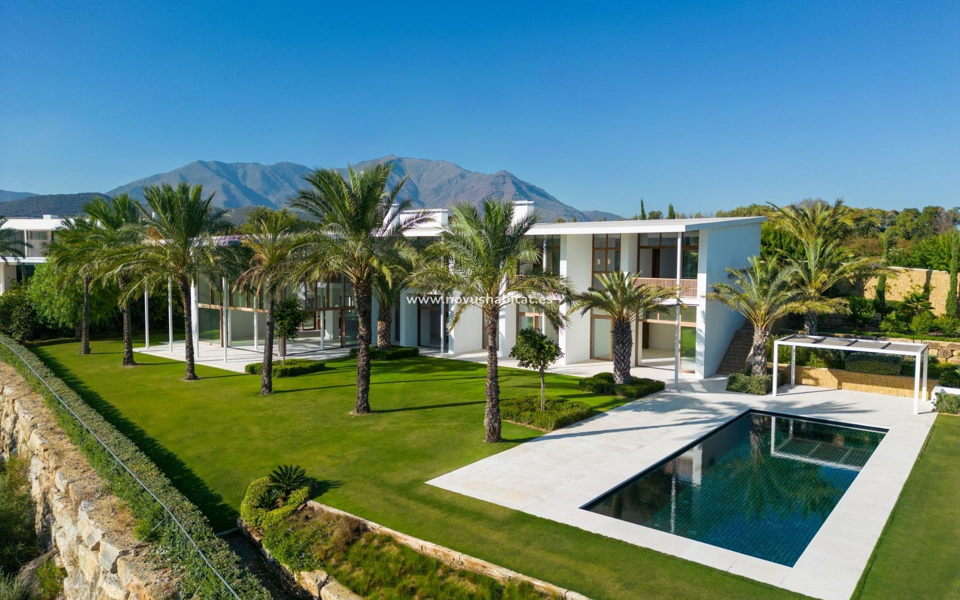 Nueva construcción  - Villa - Casares - Pedregales