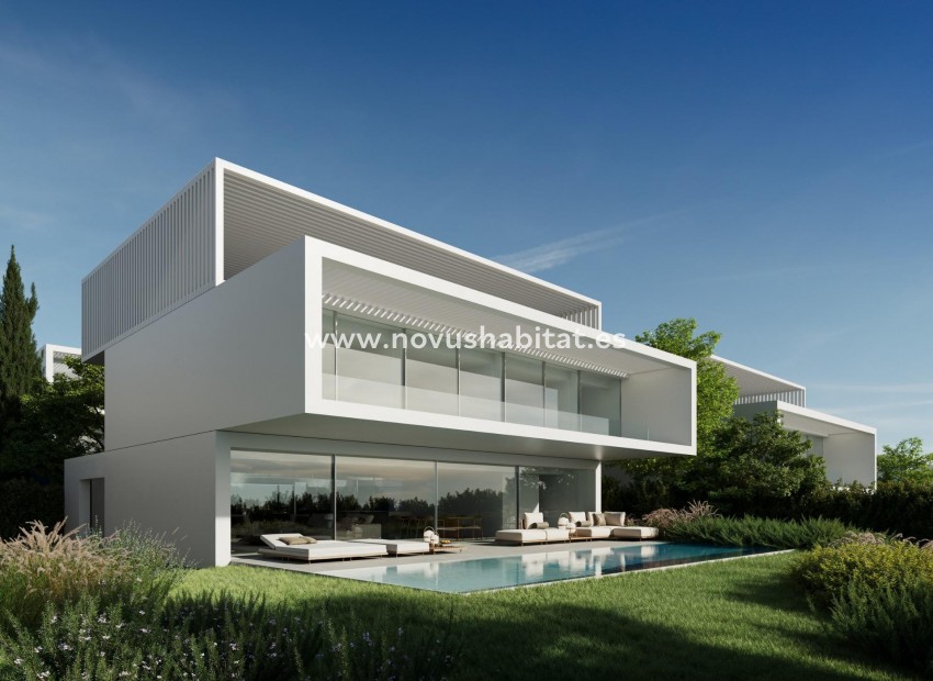 Nýbygging - Villa - Estepona