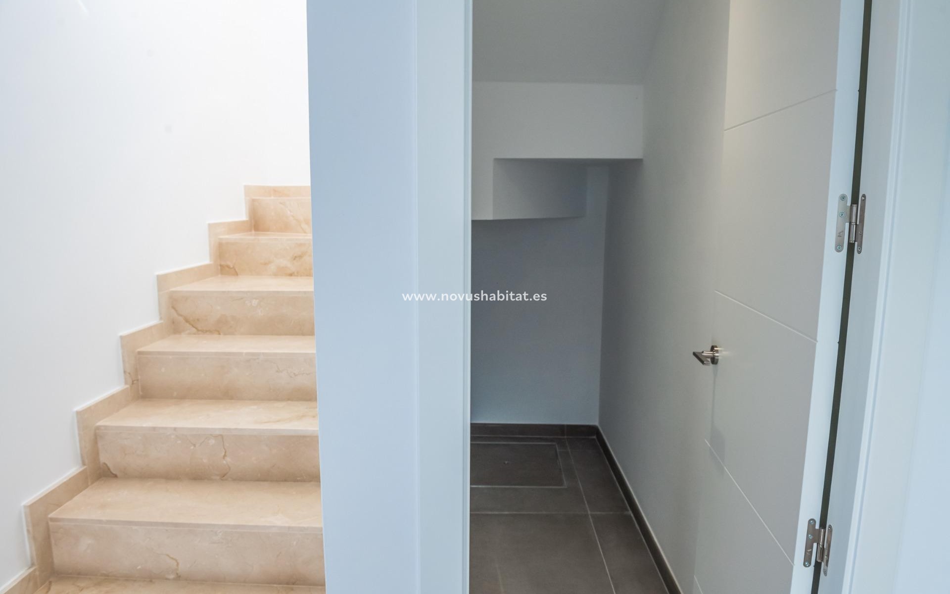 Nýbygging - Villa - Los Alcázares