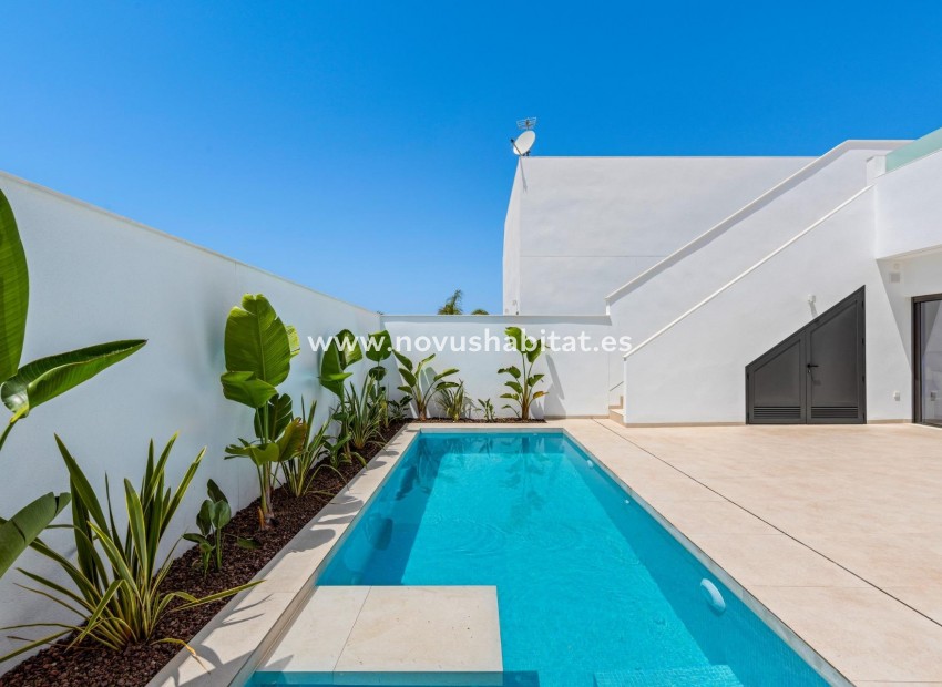 Nýbygging - Villa - Los Alcázares