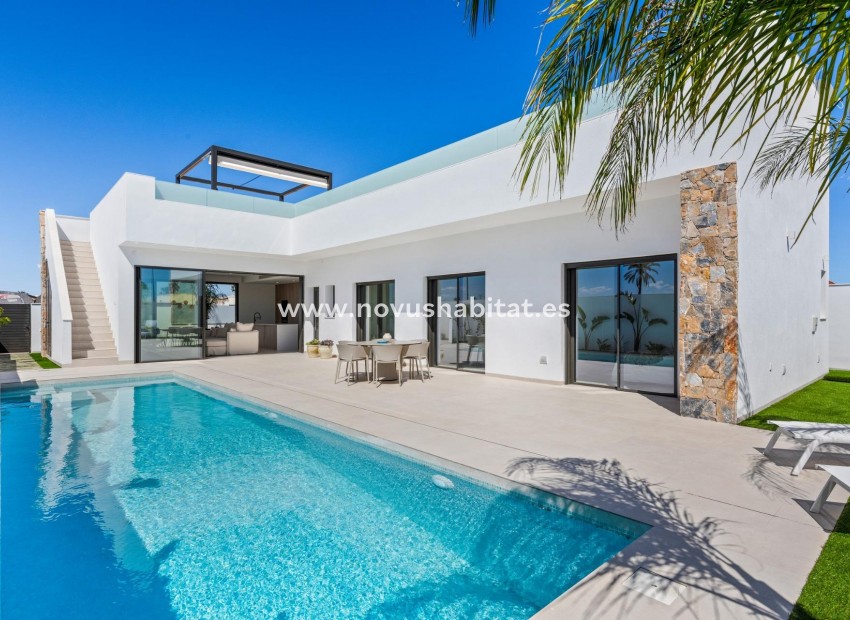 Nýbygging - Villa - Los Alcázares