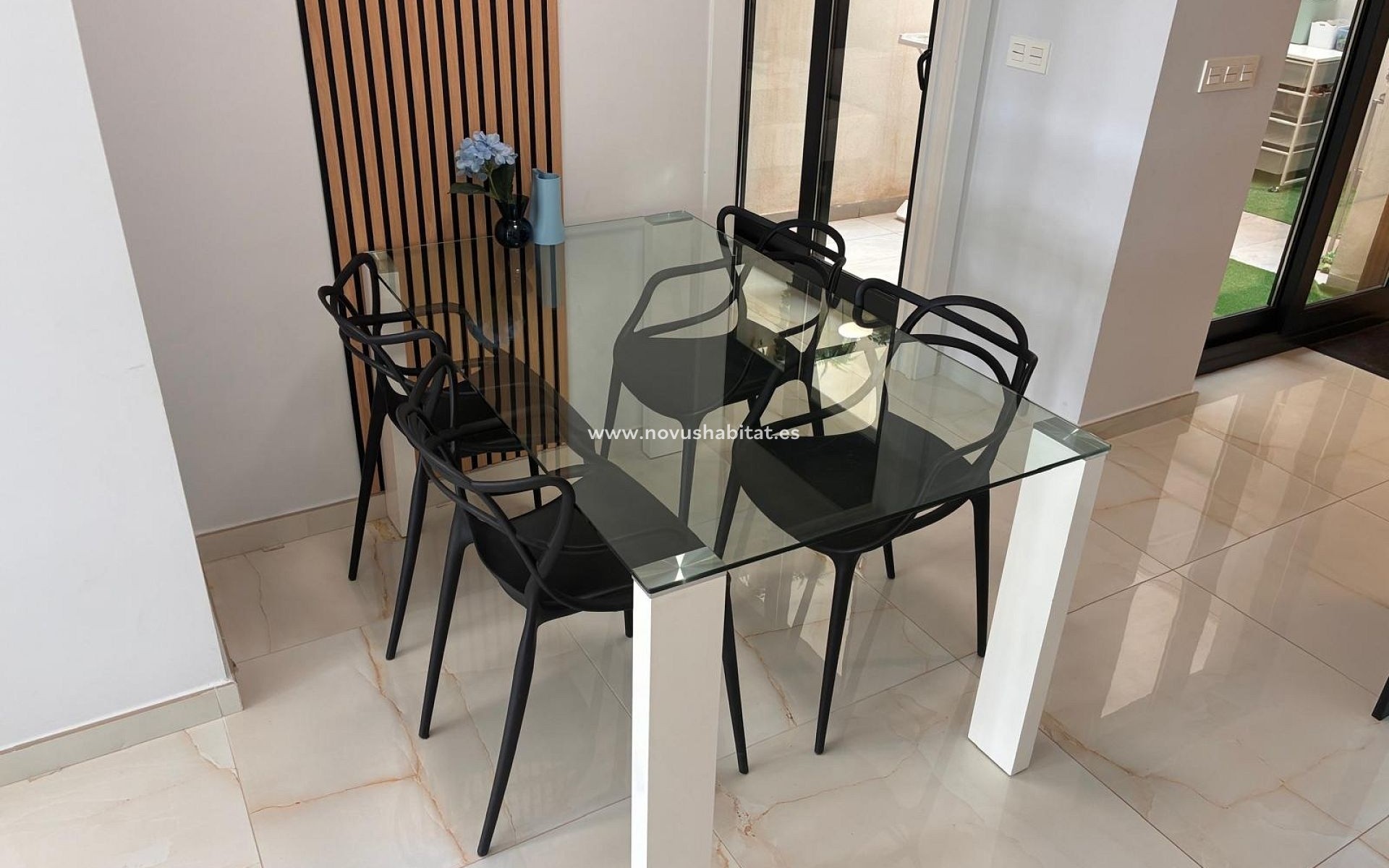 Resale - Apartment - Los Altos