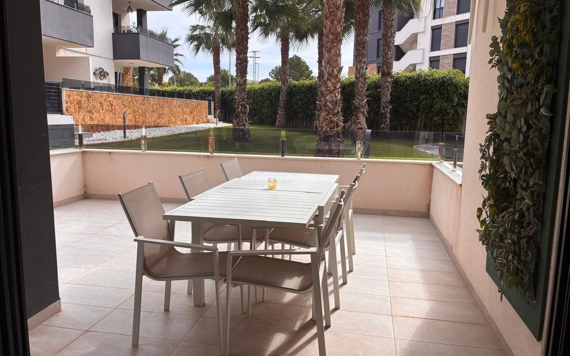 Resale - Apartment - Los Altos