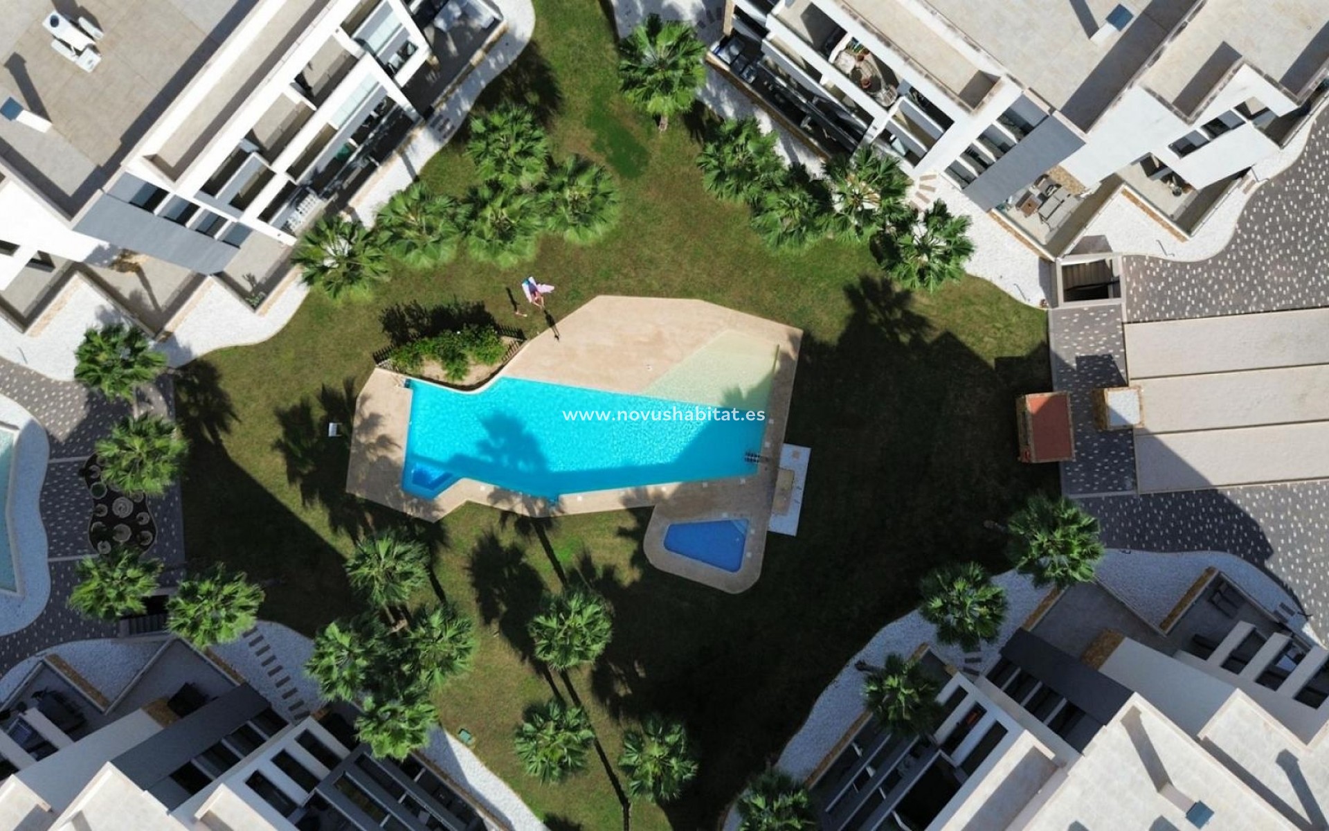 Resale - Apartment - Los Altos
