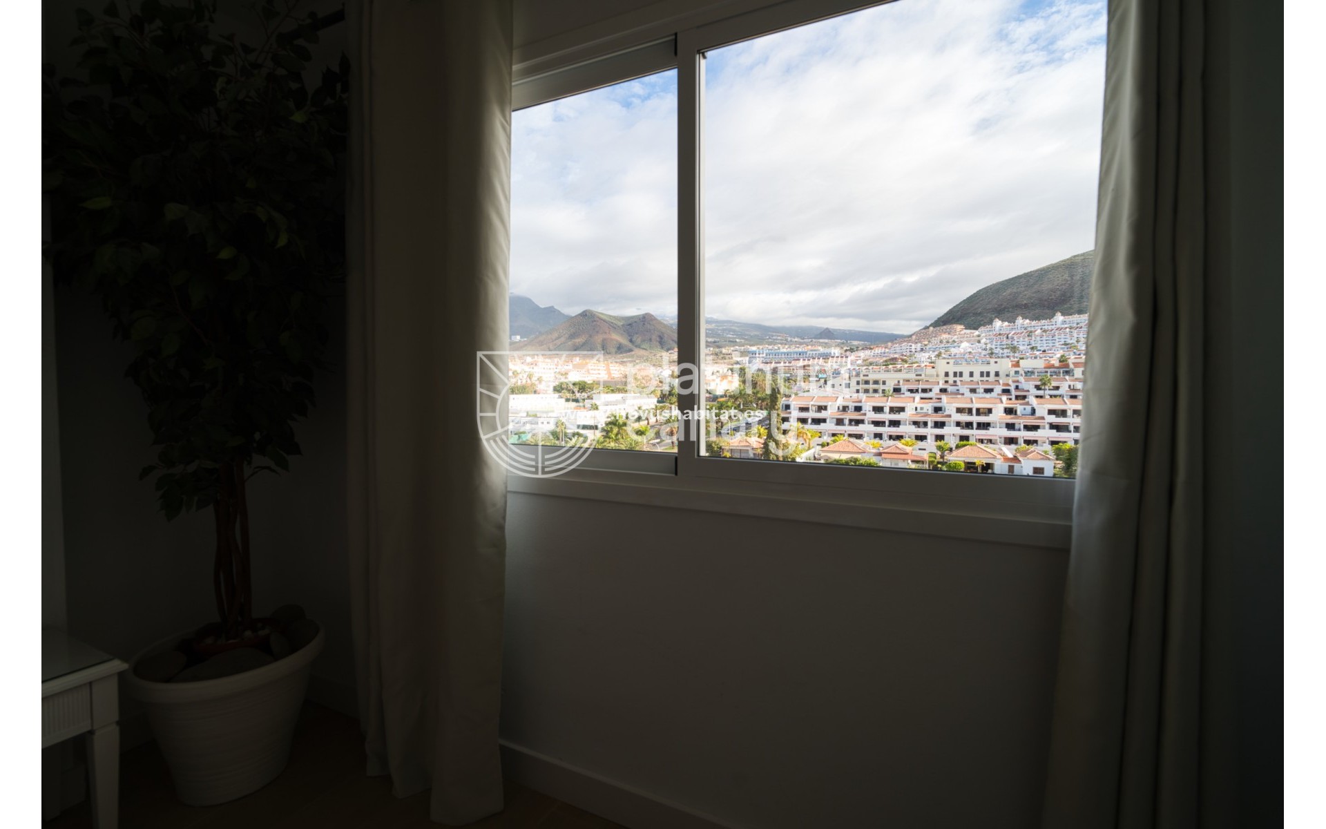Resale - Apartment - Los Cristianos - Santa Cruz de Tenerife