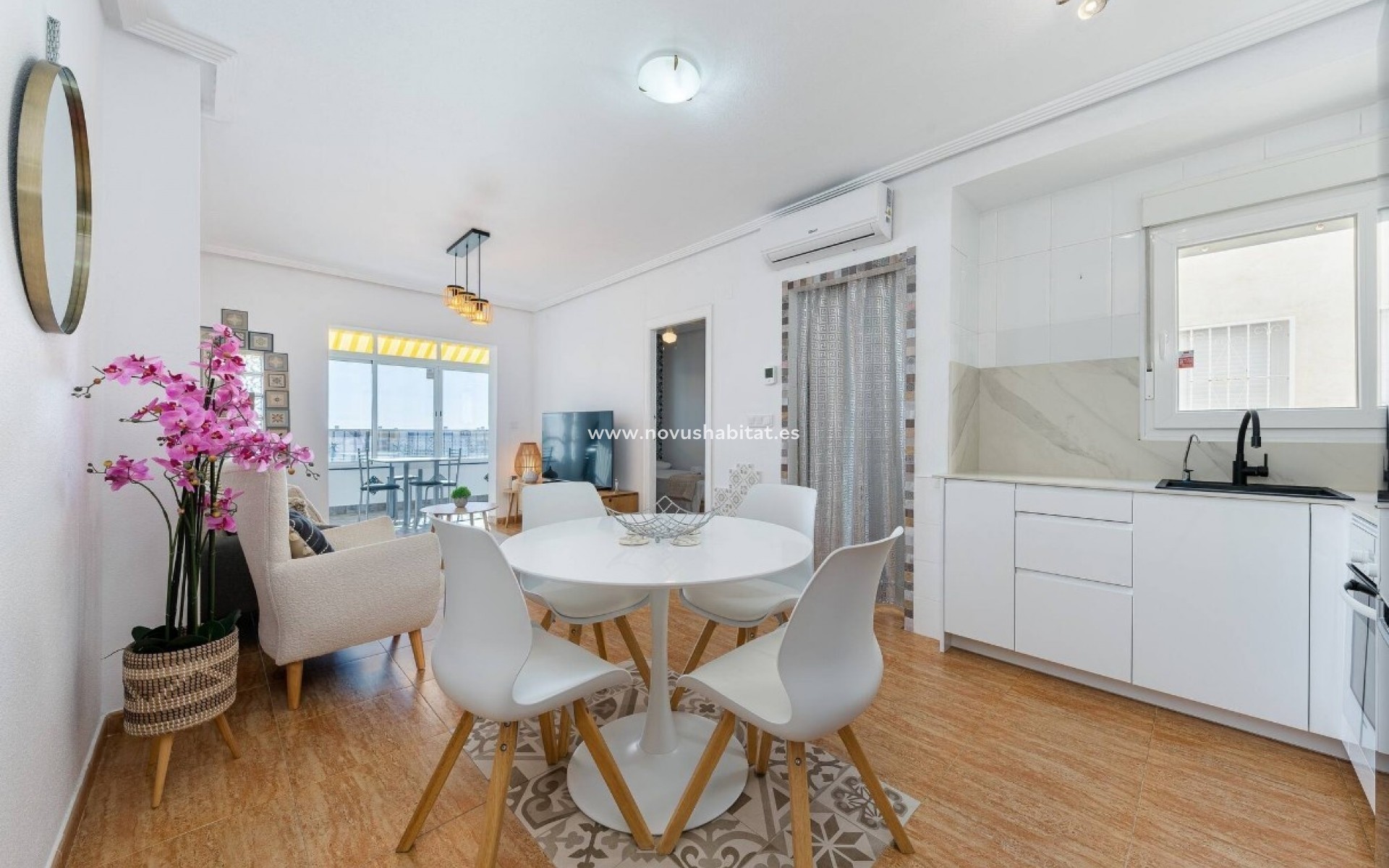 Resale - Apartment - Orihuela Costa - Playa Flamenca