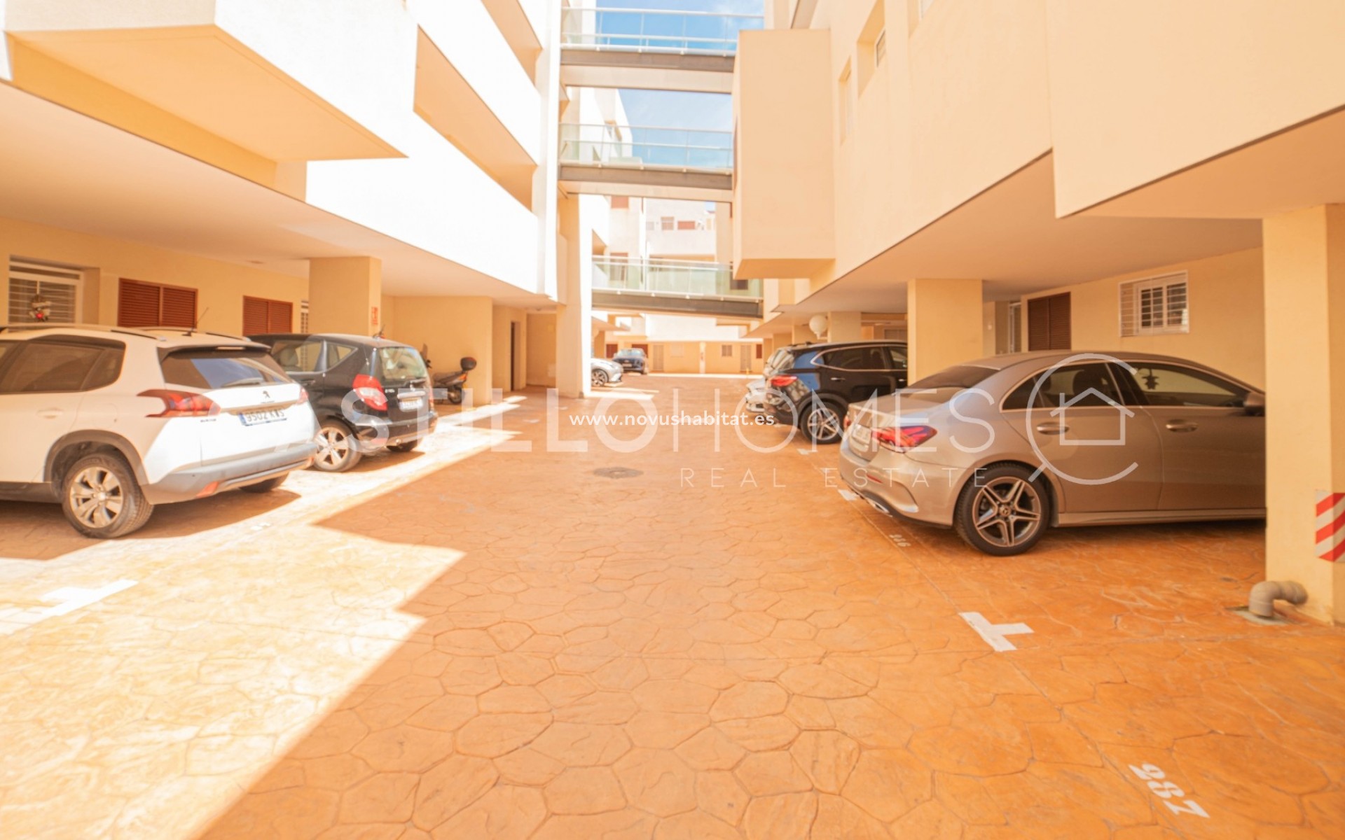 Resale - Apartment - Orihuela Costa - Playa Flamenca