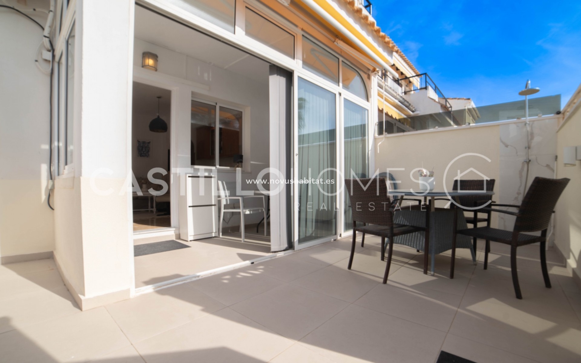 Resale - Apartment - Torrevieja - Aguas Nuevas