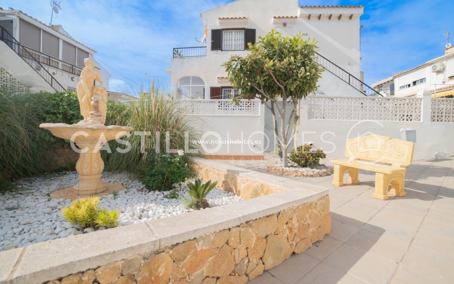 Resale - Apartment - Torrevieja - Aguas Nuevas