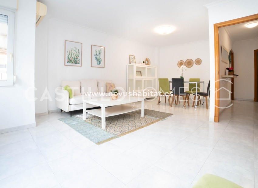 Resale - Apartment - Torrevieja - Centro