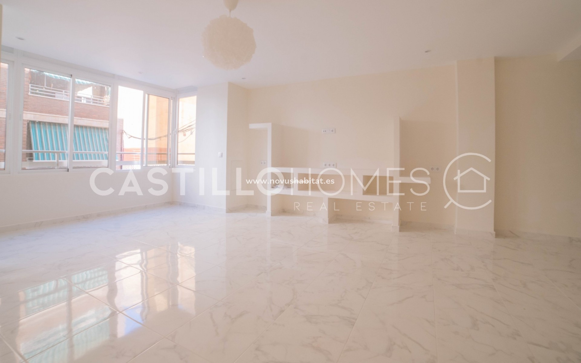 Resale - Apartment - Torrevieja - Centro