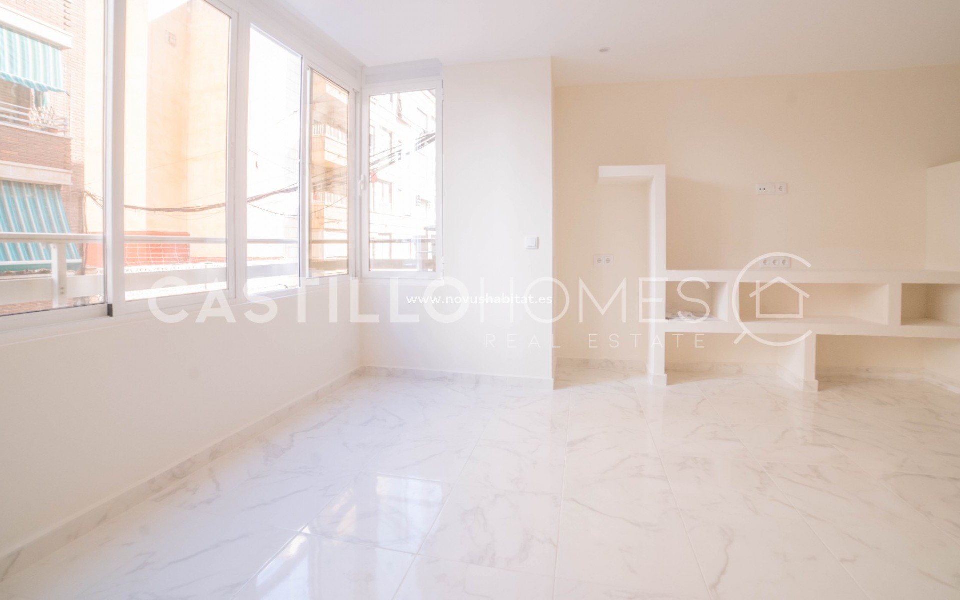 Resale - Apartment - Torrevieja - Centro
