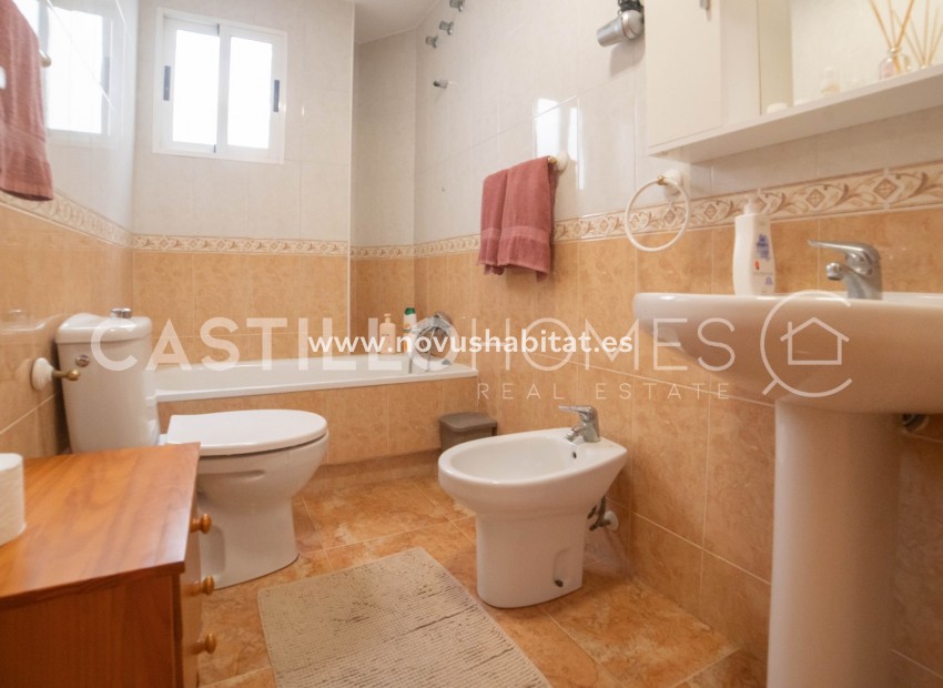 Resale - Apartment - Torrevieja - Centro