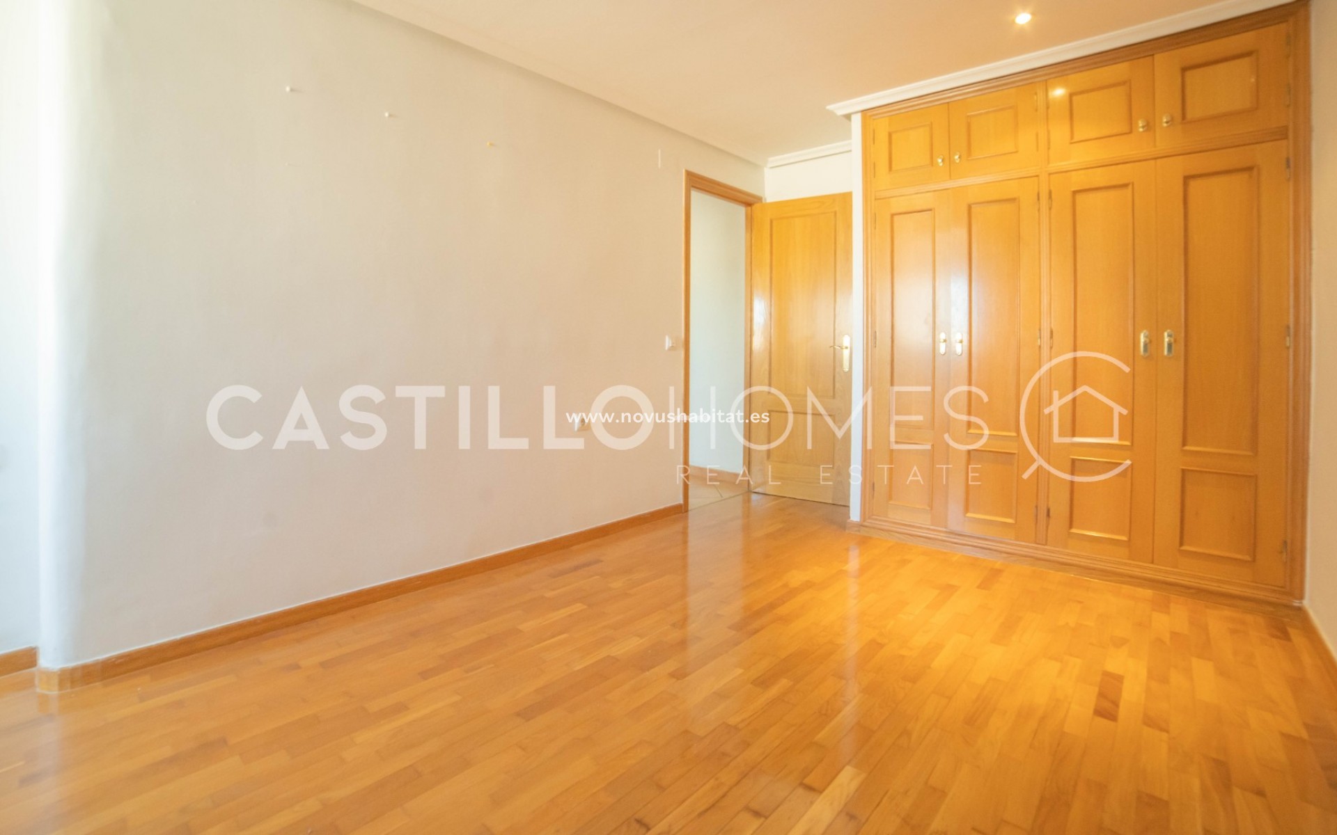 Resale - Apartment - Torrevieja - Centro