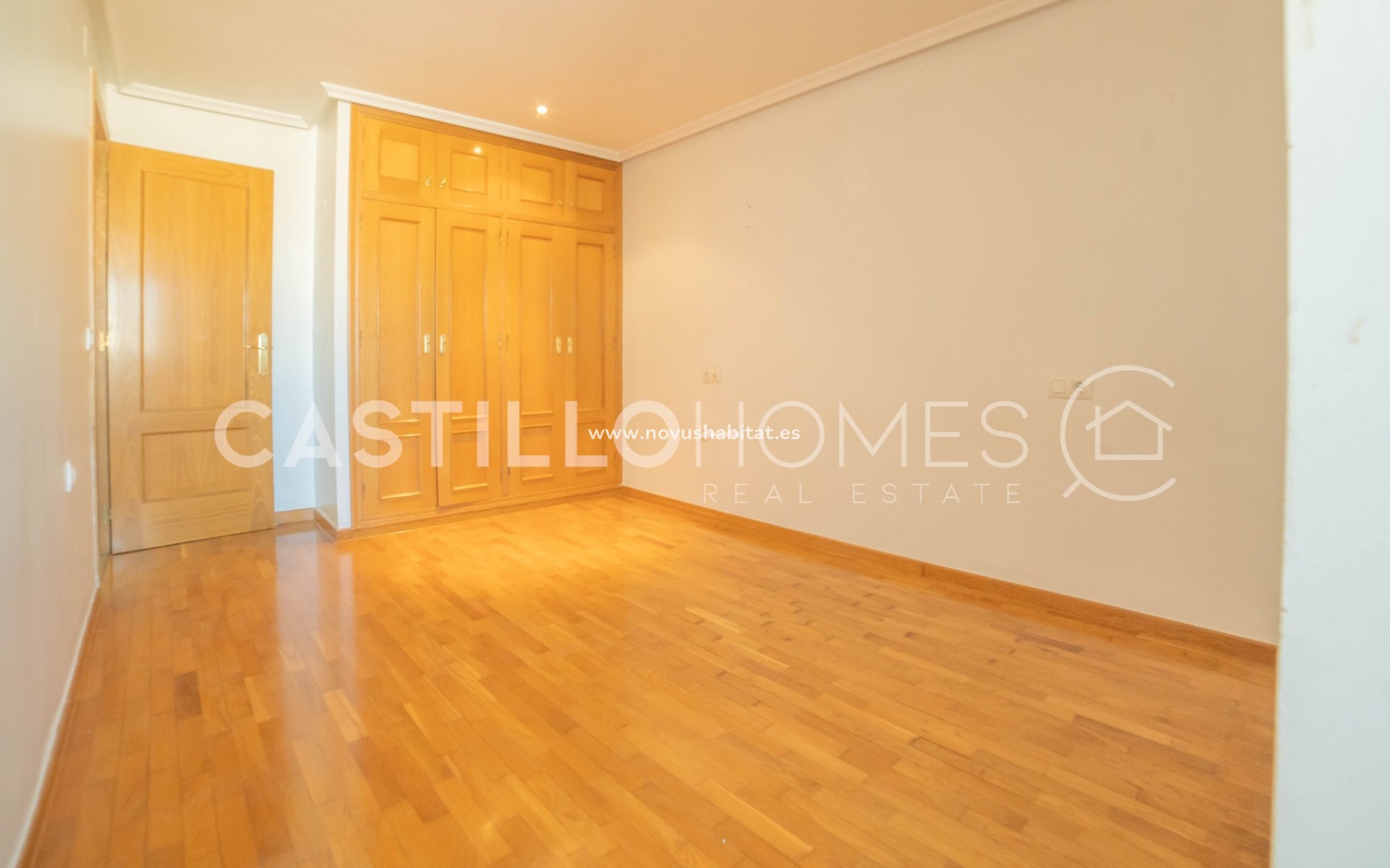 Resale - Apartment - Torrevieja - Centro