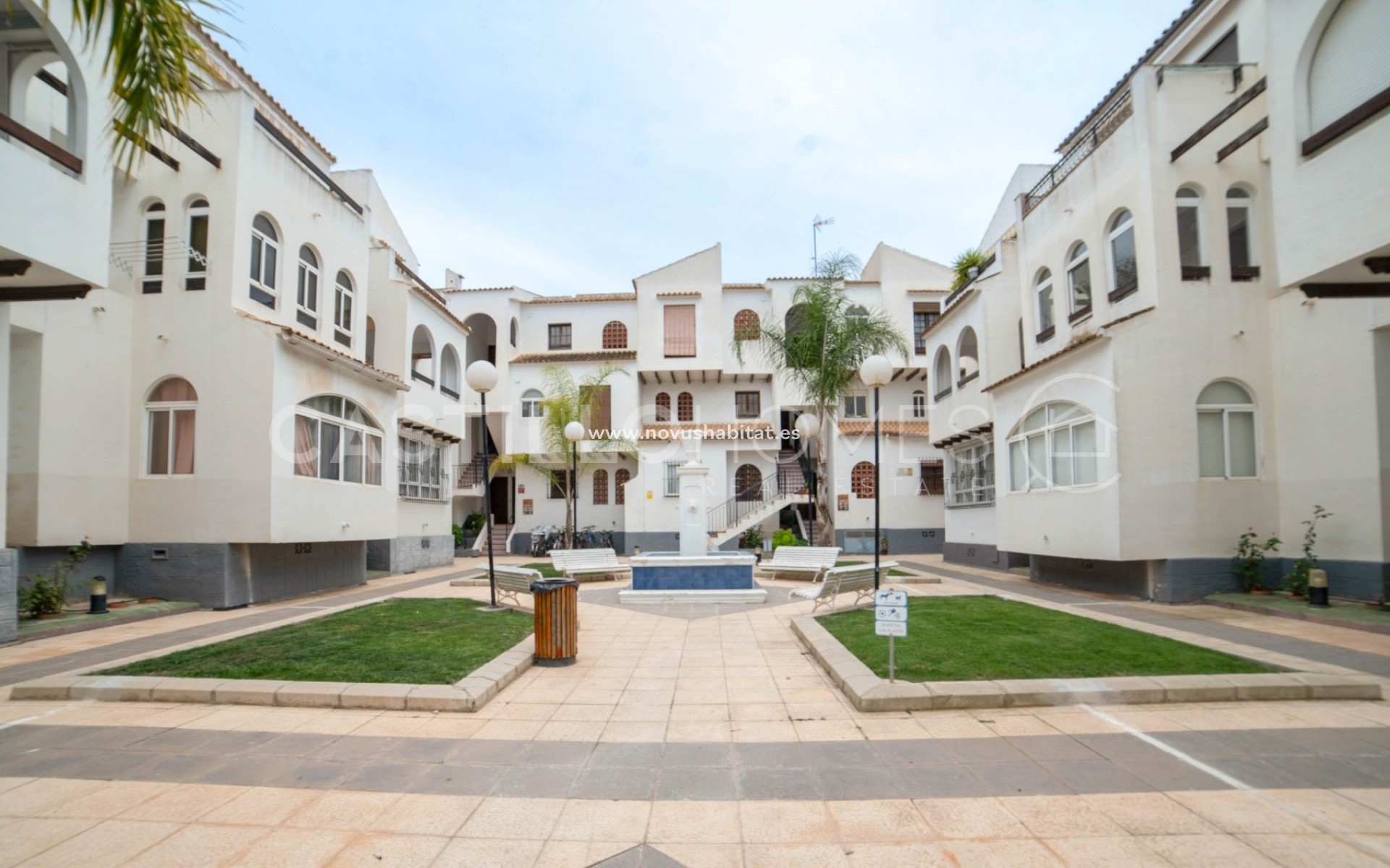 Resale - Apartment - Torrevieja - El Acequión - Los Náufragos