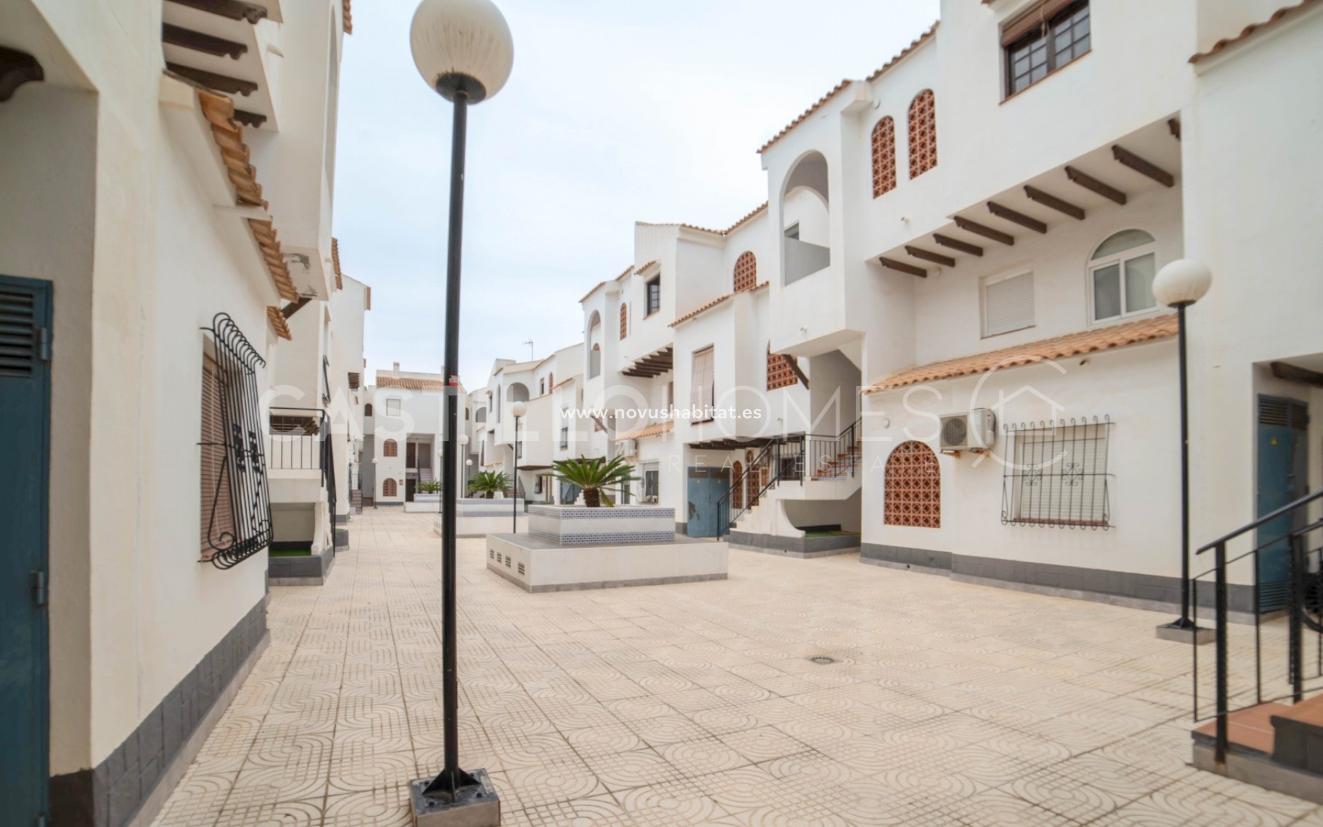 Resale - Apartment - Torrevieja - El Acequión - Los Náufragos