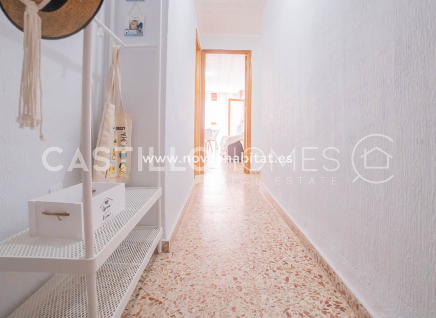 Resale - Apartment - Torrevieja - El acequión